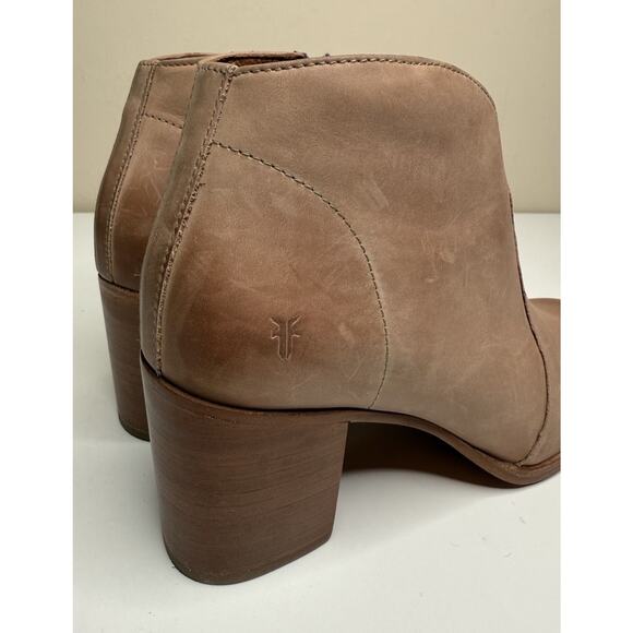 Frye Nora Ankle Bootie Womens 9 B Sand Leather Side Zip Stacked Block Heel - Picture 8 of 13